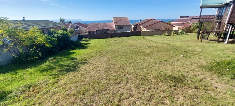  Bedroom Property for Sale in Wavecrest Eastern Cape